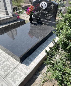 Памятник двойной 92